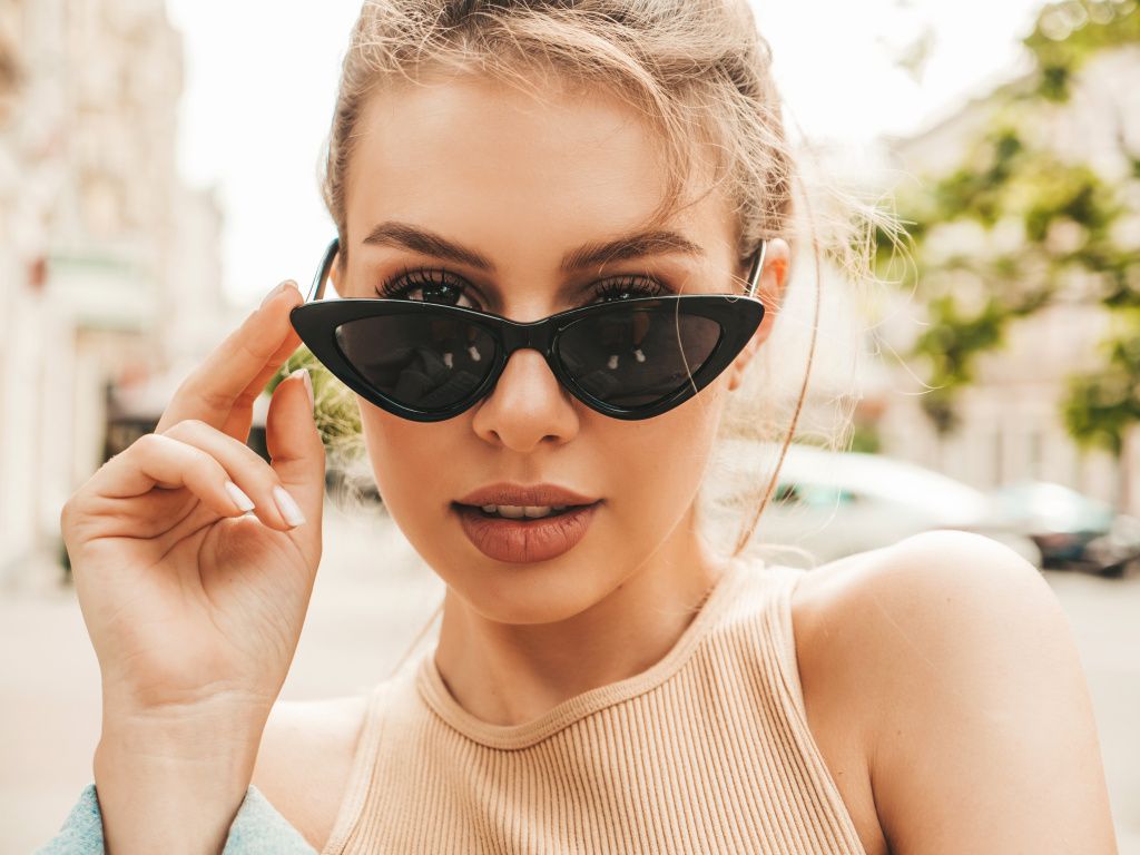 closeup-portrait-beautiful-smiling-model.jpg closeup-portrait-beautiful-smiling-model.jpg